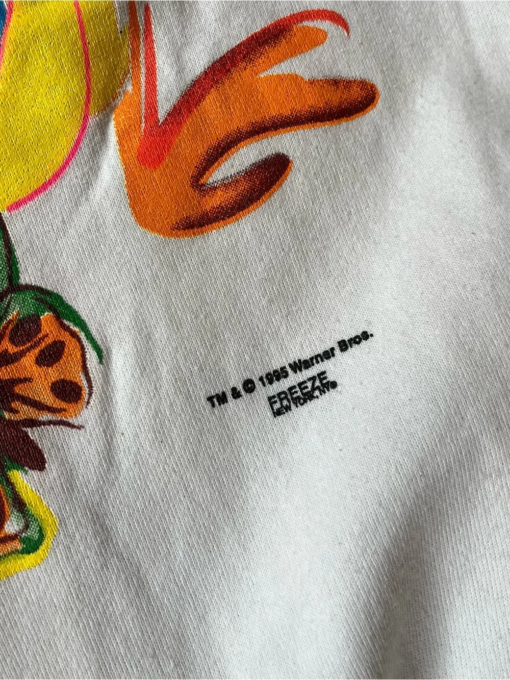 Vintage 1995 Looney Tunes Taz Neon Graphic White Crewneck Sweatshirt Unisex L - Picture 3 of 8